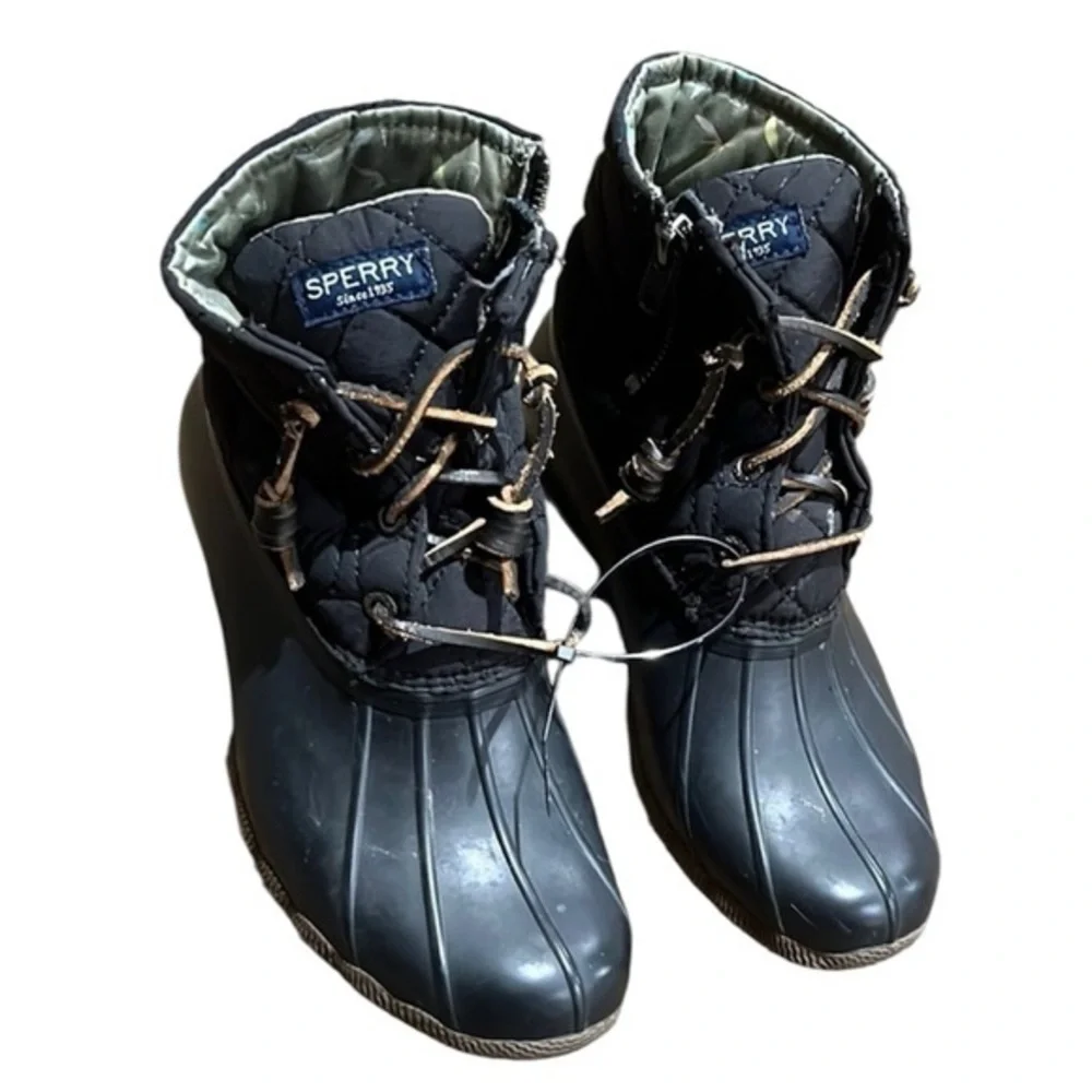 Sperry Black Ankle Boots with Lace-up Design and Waterproof Features